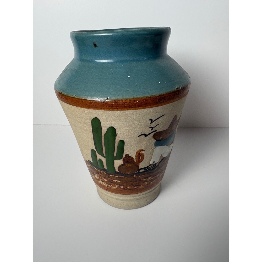 Vintage‎ Mexican Pottery Vase Hand Painted Desert Scene Blue Tan Glazed Rim